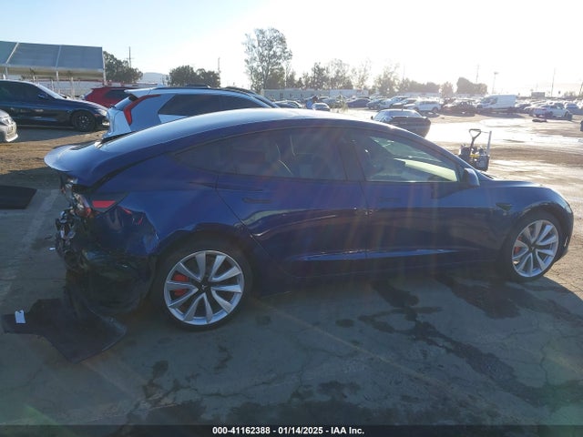 Tesla Model 3 Long Range/mid Range 2018 5YJ3E1EA6JF169447 Image 13