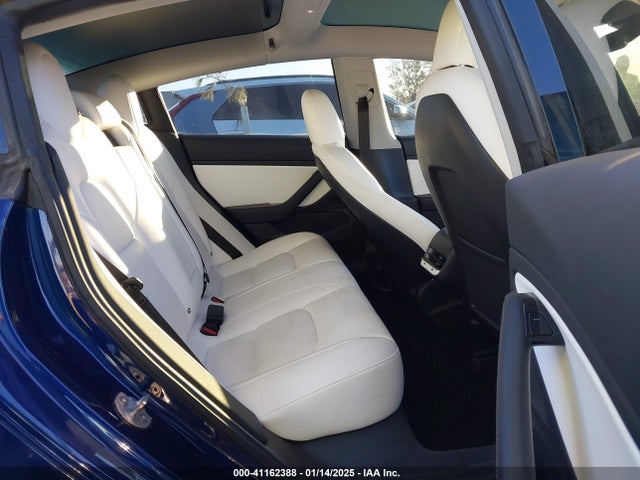 2018 TESLA MODEL 3 5YJ3E1EA6JF169447 Photo 7