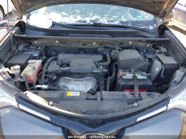 JTMBFREV1JJ204995 Toyota RAV4 LE