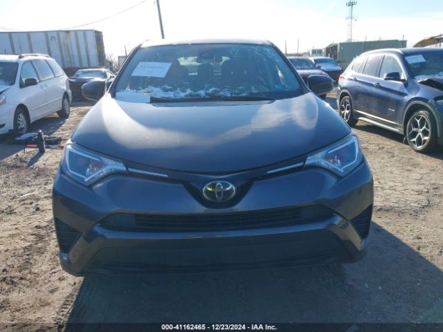 JTMBFREV1JJ204995 Toyota RAV4 LE