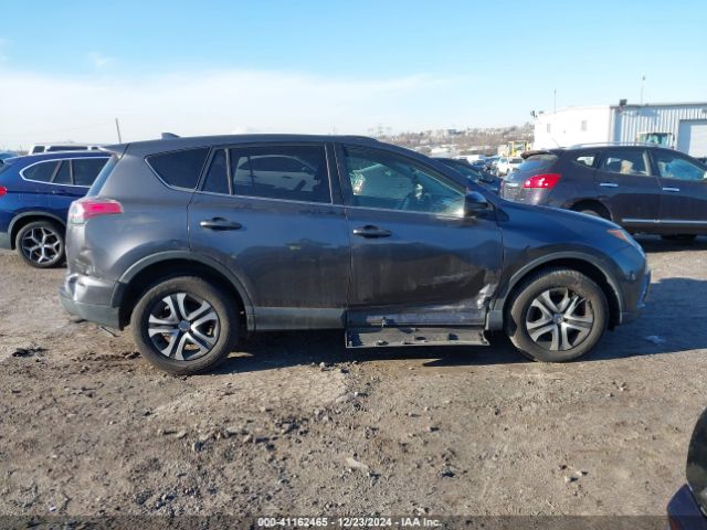 JTMBFREV1JJ204995 Toyota RAV4 LE