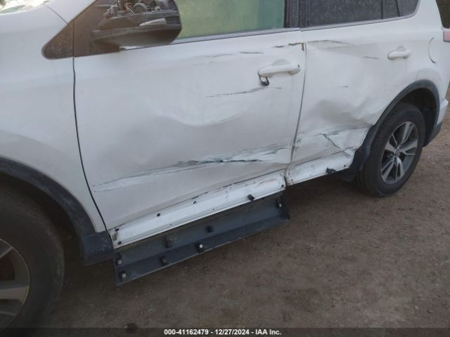 2T3RFREV7GW450958 Toyota Rav4 Xle