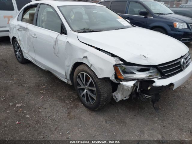 3VWDB7AJ5JM225439 Volkswagen Jetta