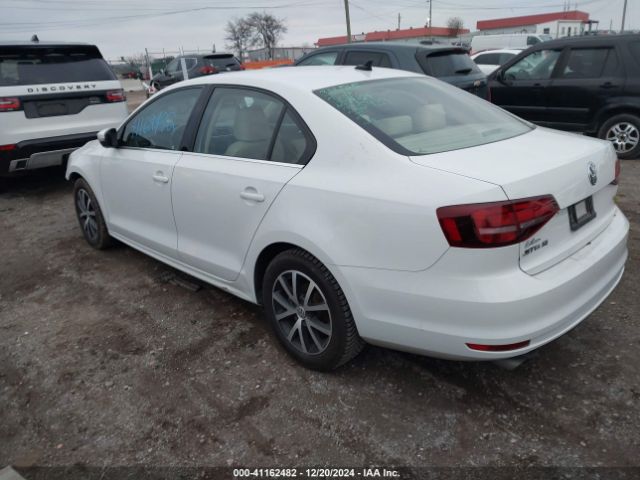 3VWDB7AJ5JM225439 Volkswagen Jetta