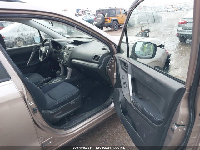 Subaru Forester 2.5i Premium 2015 JF2SJADC1FH570956 Image 5