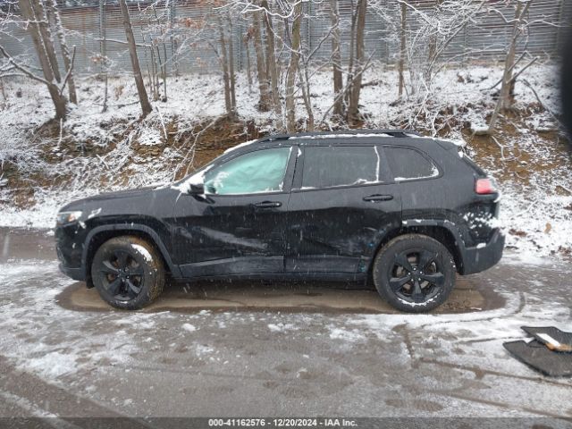 1C4PJMLB0KD485820 Jeep Cherokee Altitude 4x4
