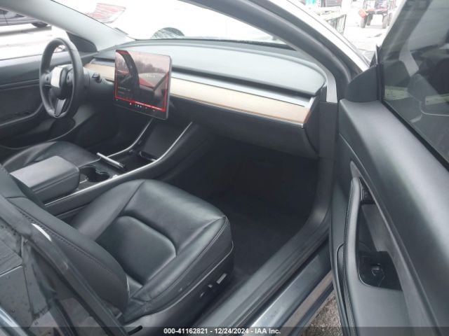 2020 TESLA MODEL 3 5YJ3E1EBXLF663242 Photo 4