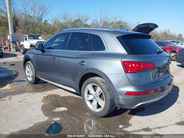 WA1CNAFY7K2094400 Audi Q5 45 Premium