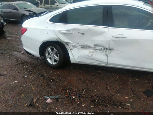 1G1ZC5ST7KF213474 Chevrolet Malibu 1fl