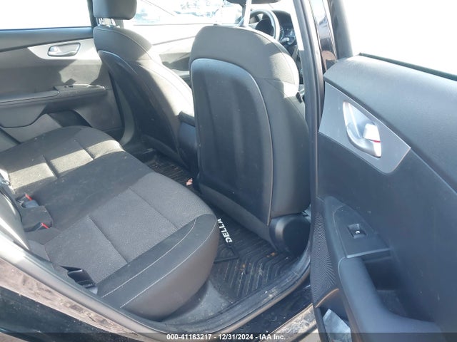 3KPF24AD1PE605224 KIA Forte Lxs