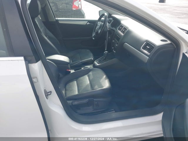Продаж на аукціоні авто 2013 Volkswagen Jetta 2.5l Se, vin: 3VWDP7AJ3DM206250, номер лоту: 41163239
