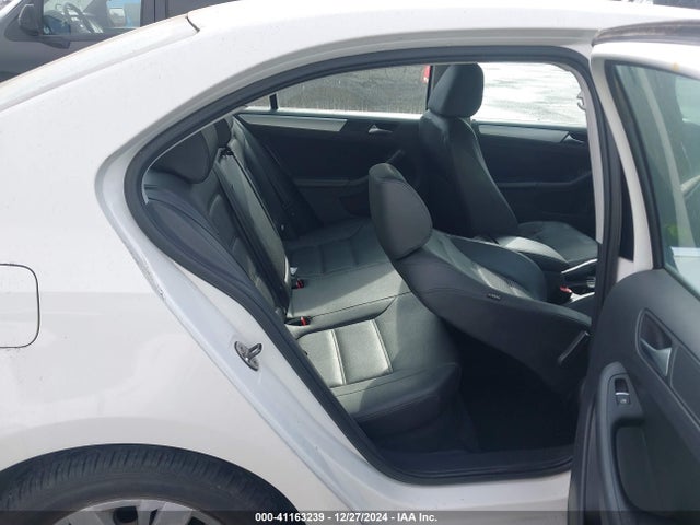 Продаж на аукціоні авто 2013 Volkswagen Jetta 2.5l Se, vin: 3VWDP7AJ3DM206250, номер лоту: 41163239