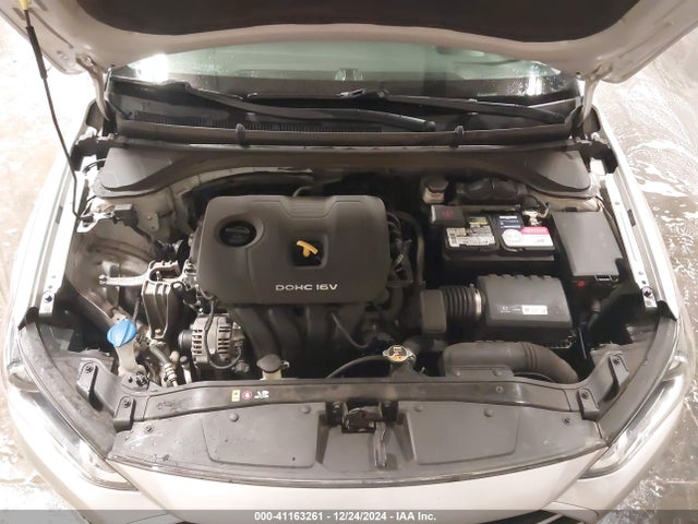 Hyundai Elantra Value Edition 2018 5NPD84LF6JH345930 Image 10