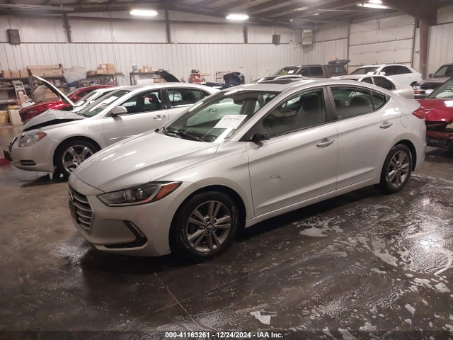 Hyundai Elantra Value Edition 2018 5NPD84LF6JH345930 Image 2