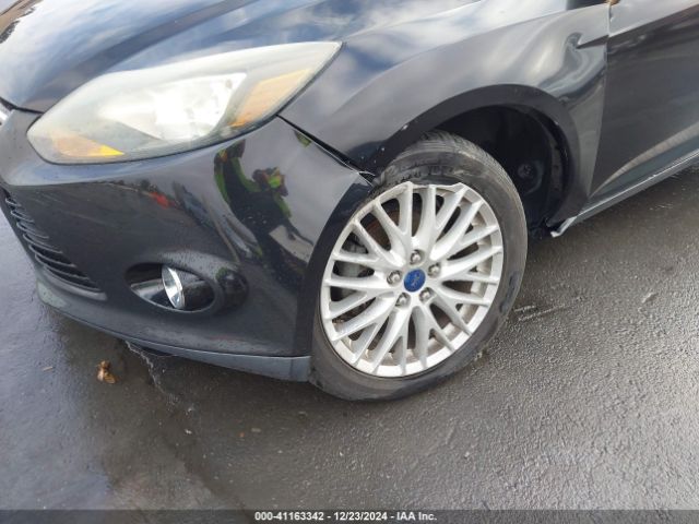1FADP3N20EL111832 Ford Focus Titanium