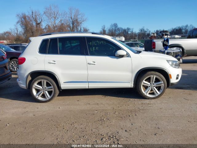 WVGAV7AX0GW073656 Volkswagen Tiguan R-line