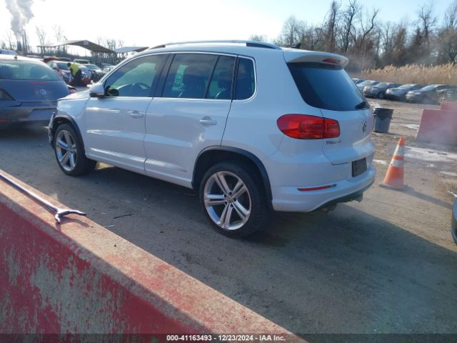 WVGAV7AX0GW073656 Volkswagen Tiguan R-line