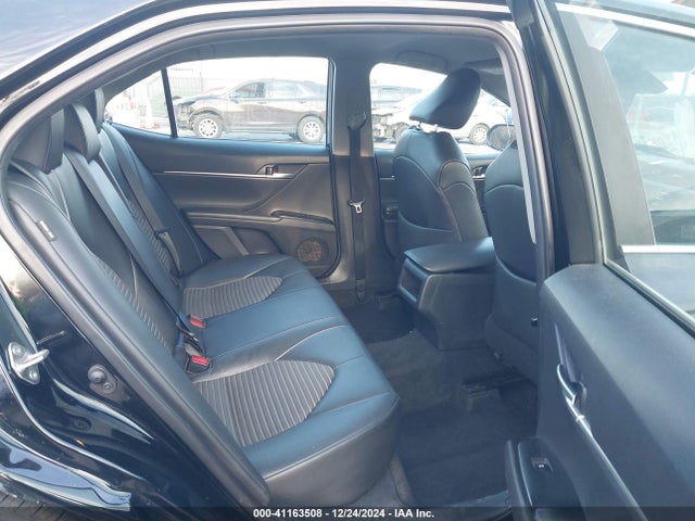 4T1B11HK5JU114079 Toyota CAMRY SE