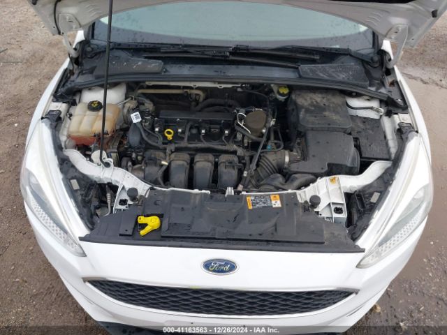 1FADP3F21FL375965 Ford FOCUS SE
