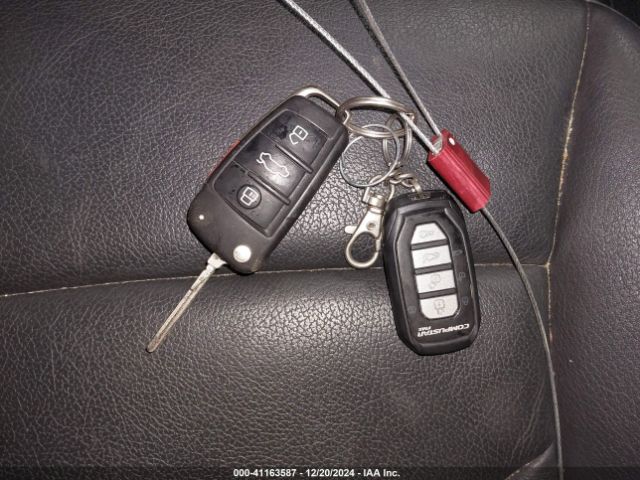 WA1GFCFS9GR016835 Audi Q3 2.0t Premium Plus