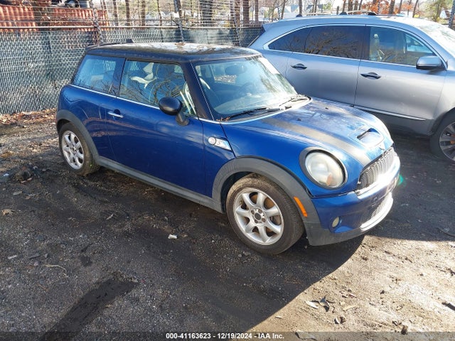 2007 MINI COOPER S WMWMF735X7TT82009 Photo 0