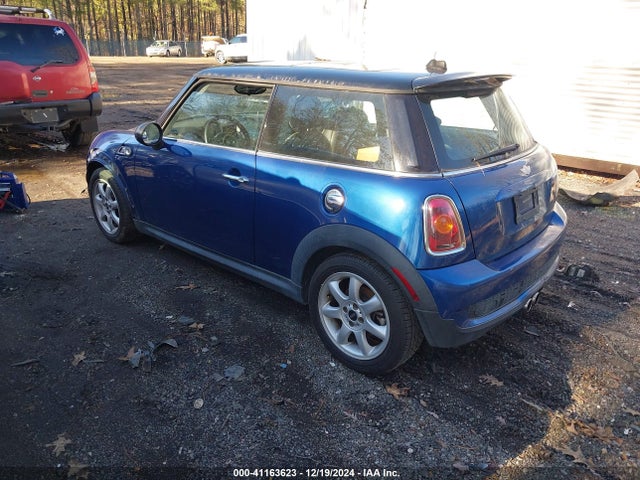 2007 MINI COOPER S WMWMF735X7TT82009 Photo 2