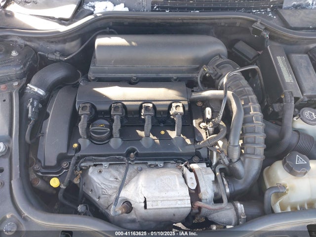 2009 MINI COOPER S CLUBMAN WMWMM33579TP91893 Photo 9