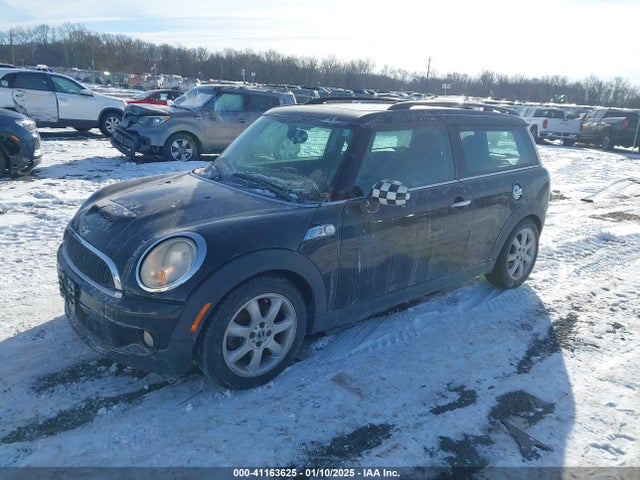 2009 MINI COOPER S CLUBMAN WMWMM33579TP91893 Photo 1