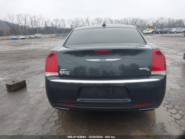 2C3CCAKG8GH344092 Chrysler 300c Awd
