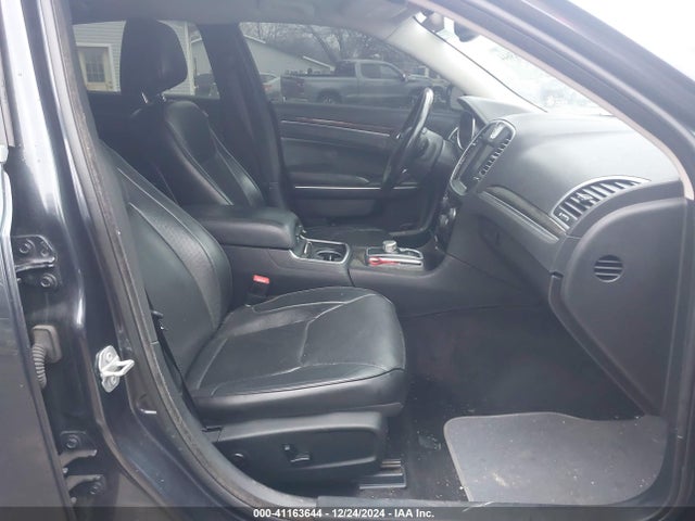 2C3CCAKG8GH344092 Chrysler 300c Awd