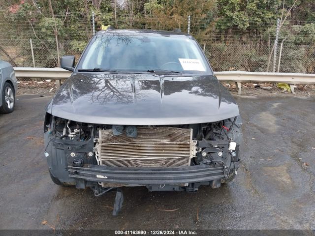 3C4PDCAB9JT519833 Dodge JOURNEY SE