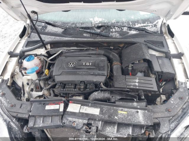1VWAT7A37FC099028 Volkswagen Passat 1.8t S