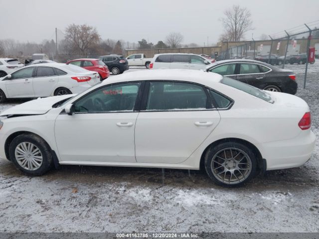 1VWAT7A37FC099028 Volkswagen Passat 1.8t S