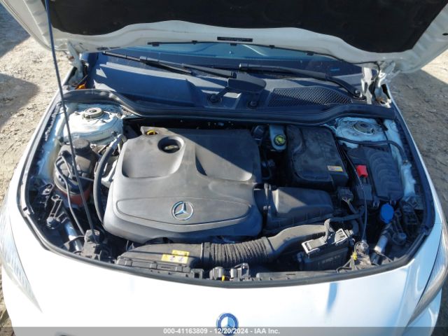 WDDSJ4EB3FN277881 Mercedes-Benz CLA 250