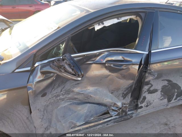 3FA6P0H77GR245952 Ford FUSION SE