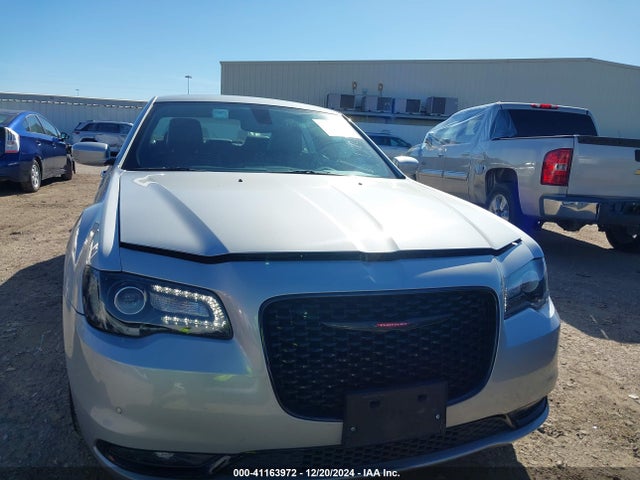 Chrysler 300 300s 2023 2C3CCABG8PH613837 Image 12