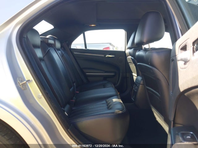 Chrysler 300 300s 2023 2C3CCABG8PH613837 Image 8