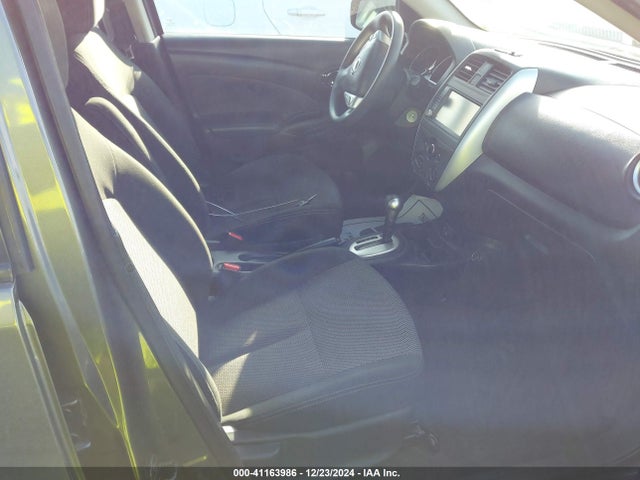 3N1CN7AP4JL881599 Nissan Versa 1.6 Sv