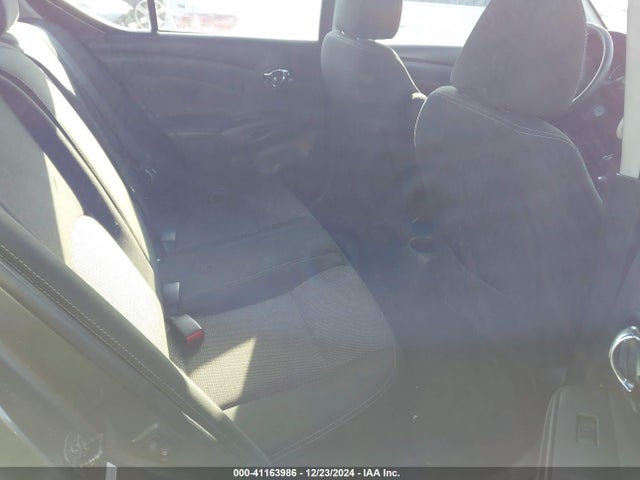 3N1CN7AP4JL881599 Nissan Versa 1.6 Sv