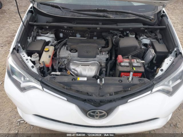 2T3RFREV2JW777906 Toyota Rav4 Adventure/xle