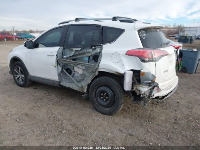 2T3RFREV2JW777906 Toyota Rav4 Adventure/xle