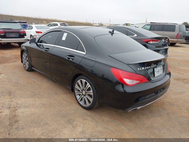 WDDSJ4GB8JN501135 Mercedes-Benz CLA 250 4MATIC