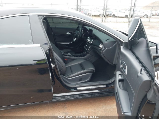 WDDSJ4GB8JN501135 Mercedes-Benz CLA 250 4MATIC