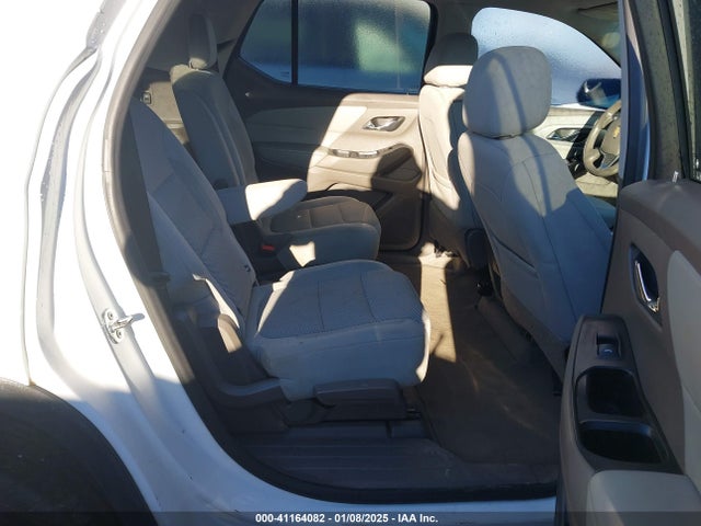 1GNERGKW0JJ116453 Chevrolet Traverse 1lt