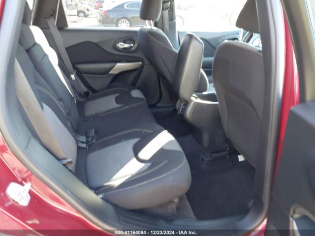 1C4PJLAB4HW577233 Jeep Cherokee Altitude Fwd