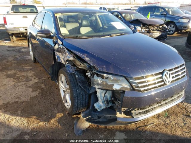 1VWBV7A31FC021939 Volkswagen Passat 2.0l Tdi Se