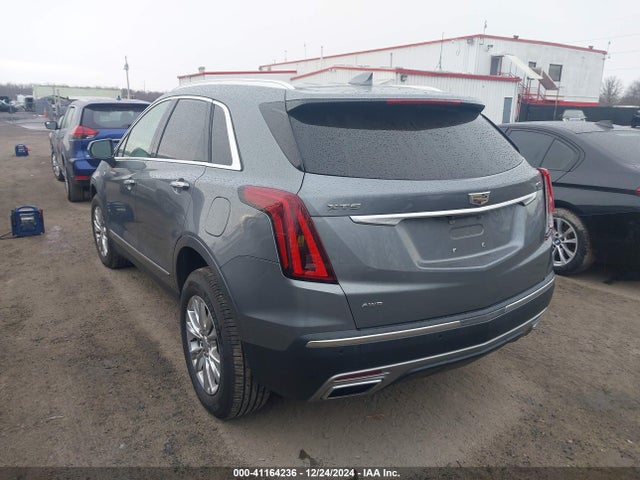2020 CADILLAC XT5 1GYKNDRS2LZ139496 Photo 2