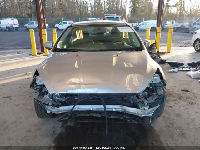 1FADP3M24JL233640 Ford FOCUS SEL