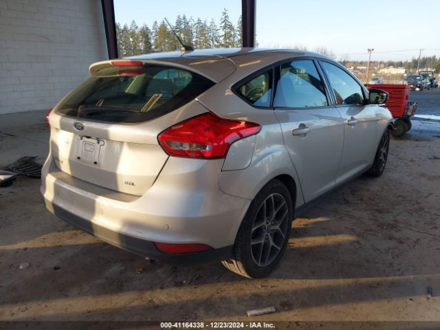 1FADP3M24JL233640 Ford FOCUS SEL