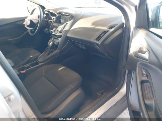 1FADP3M24JL233640 Ford FOCUS SEL